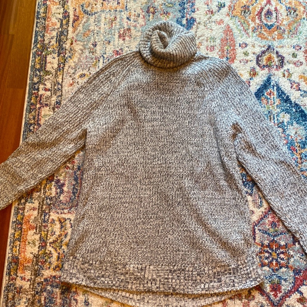 H and M Knitted Grey Sweater Dress Size Small (Like New)